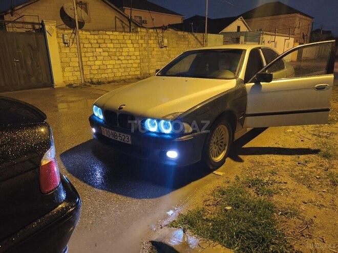 BMW 523 1998, 440,000 km - 2.5 l - Sumqayıt