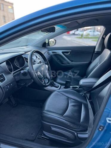 Hyundai Elantra 2015, 177,000 km - 1.6 l - Bakı