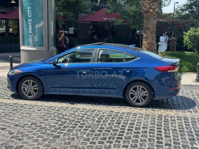 Hyundai Elantra 2017, 156,106 km - 2.0 l - Bakı