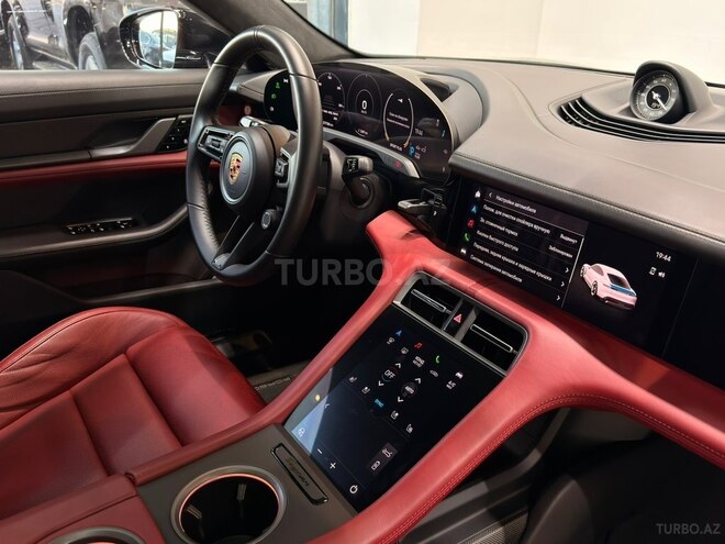 Porsche Taycan Turbo S 2020, 27,000 km - 0.0 l - Bakı