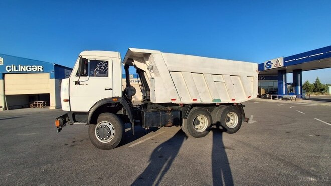 KamAz 6520 1984, 500,000 km - 11.0 l - Salyan