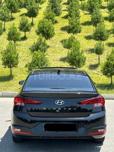 Hyundai Elantra 2019, 65,000 km - 2.0 l - Bakı