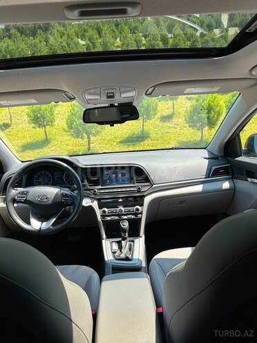 Hyundai Elantra 2019, 65,000 km - 2.0 l - Bakı