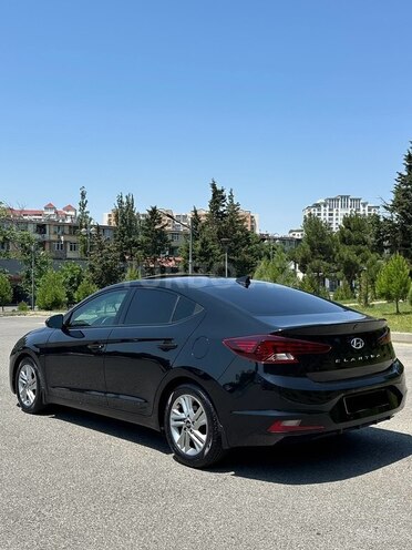 Hyundai Elantra 2019, 65,000 km - 2.0 l - Bakı