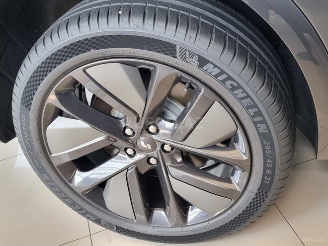 Li Auto L7 2025, 3,121 km - 1.5 l - Bakı