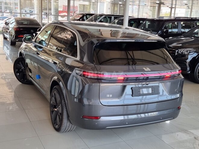 Li Auto L7 2025, 3,121 km - 1.5 l - Bakı