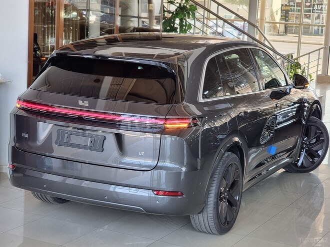 Li Auto L7 2025, 3,121 km - 1.5 l - Bakı