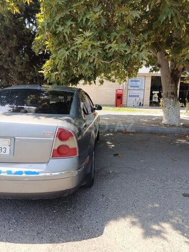 Volkswagen Passat 2004, 513,100 km - 1.8 л - Sumqayıt