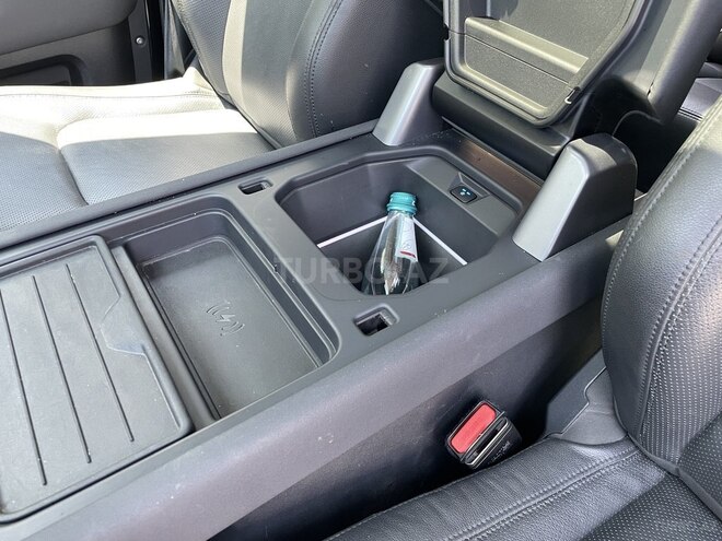 Land Rover Defender 2022, 77,000 km - 2.0 l - Bakı