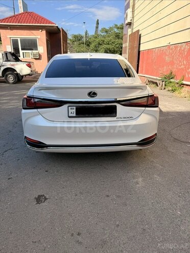 Lexus ES 300h 2024, 29,000 km - 2.5 л - Bakı