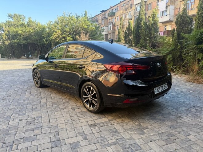 Hyundai Elantra 2019, 108,000 km - 2.0 л - Bakı