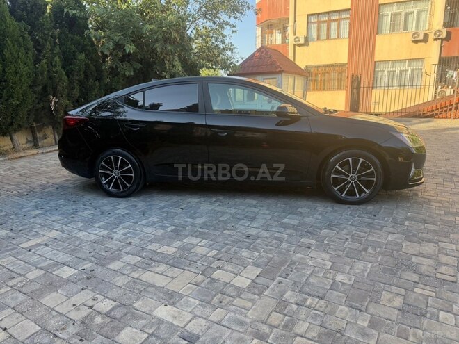 Hyundai Elantra 2019, 108,000 km - 2.0 л - Bakı