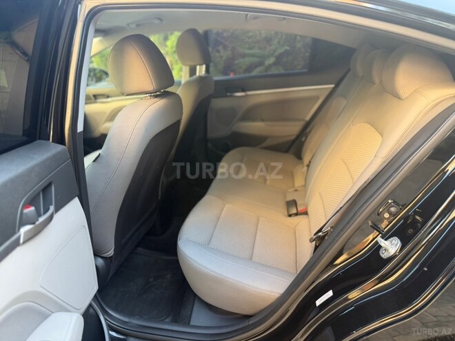 Hyundai Elantra 2019, 108,000 km - 2.0 л - Bakı