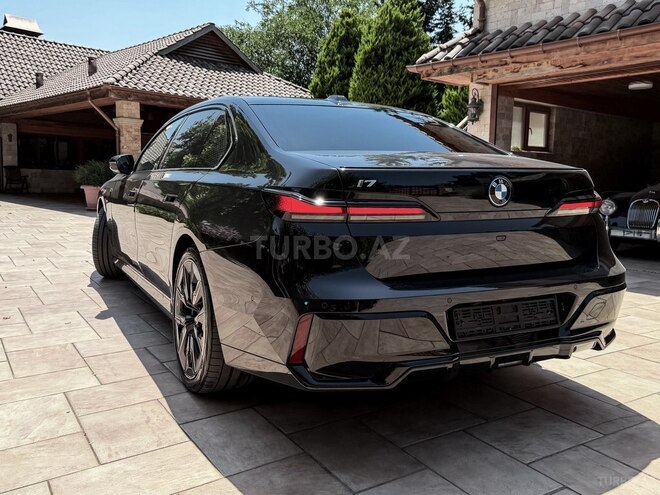 BMW i7 2023, 31,500 km - 0.0 л - Bakı
