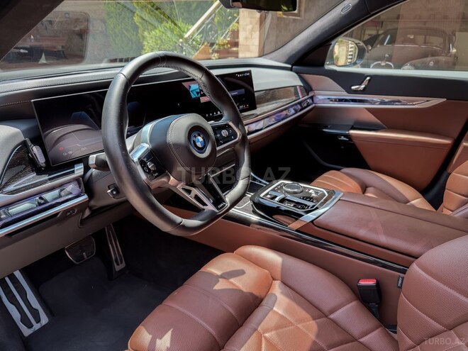 BMW i7 2023, 31,500 km - 0.0 л - Bakı