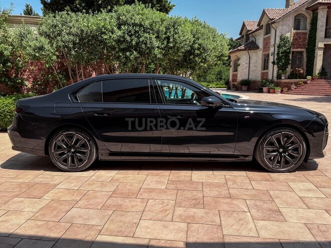 BMW i7 2023, 31,500 km - 0.0 л - Bakı