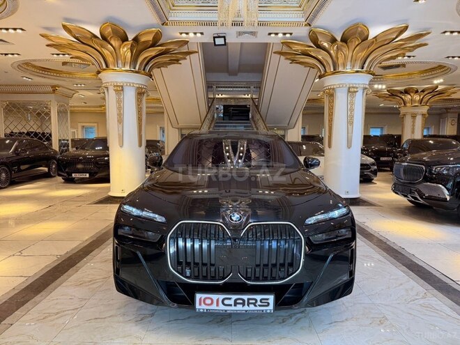 BMW 750e xDrive 2024, 25,000 km - 3.0 л - Bakı