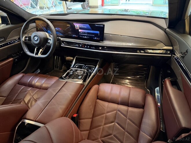 BMW 750e xDrive 2024, 25,000 km - 3.0 л - Bakı