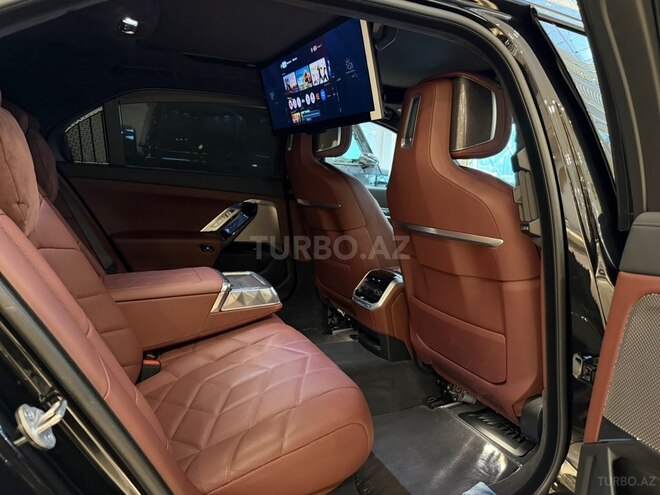 BMW 750e xDrive 2024, 25,000 km - 3.0 л - Bakı