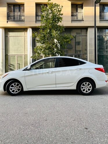 Hyundai Accent 2014, 179,352 km - 1.6 л - Bakı