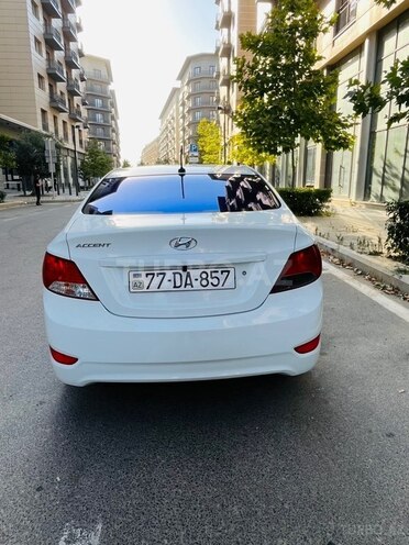Hyundai Accent 2014, 179,352 km - 1.6 л - Bakı