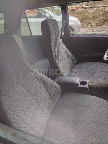 LADA (VAZ) 2107 2001, 92,500 km - 1.6 l - Quba