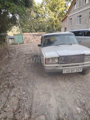 LADA (VAZ) 2107 2001, 92,500 km - 1.6 l - Quba