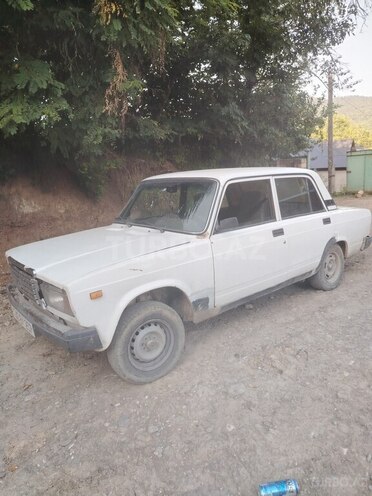 LADA (VAZ) 2107 2001, 92,500 km - 1.6 l - Quba