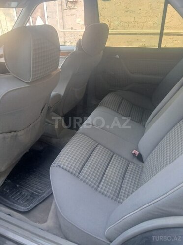 Mercedes 220 E 1995, 487,300 km - 2.2 l - Bakı