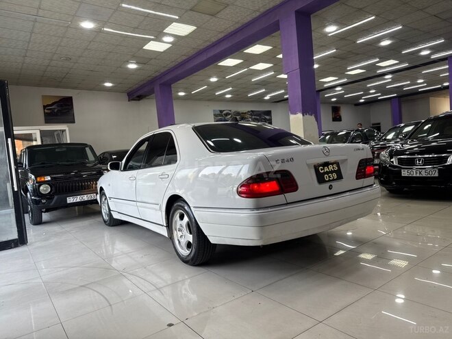 Mercedes E 240 1999, 314,000 km - 2.6 l - Sumqayıt