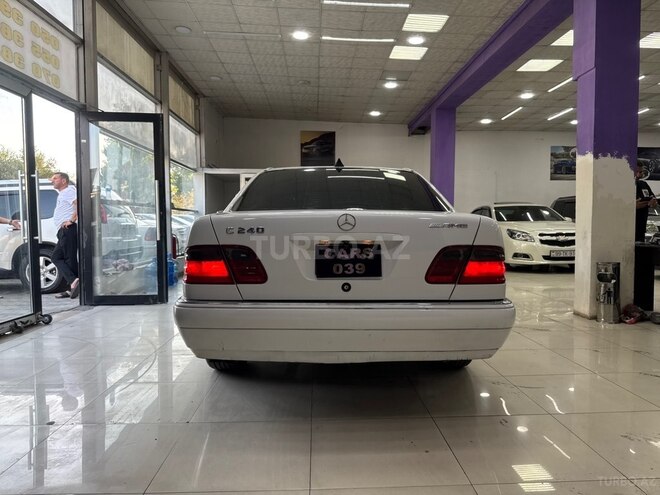 Mercedes E 240 1999, 314,000 km - 2.6 l - Sumqayıt