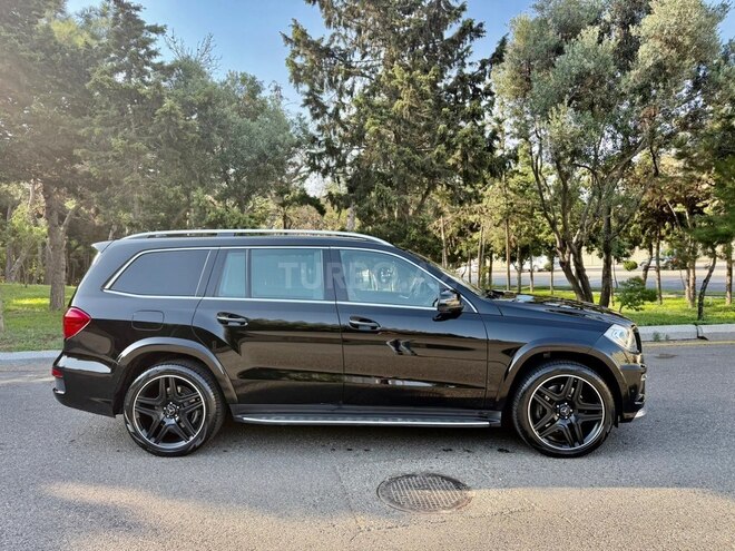 Mercedes GL 500 4MATIC 2015, 80,500 km - 4.7 l - Bakı