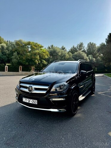 Mercedes GL 500 4MATIC 2015, 80,500 km - 4.7 l - Bakı