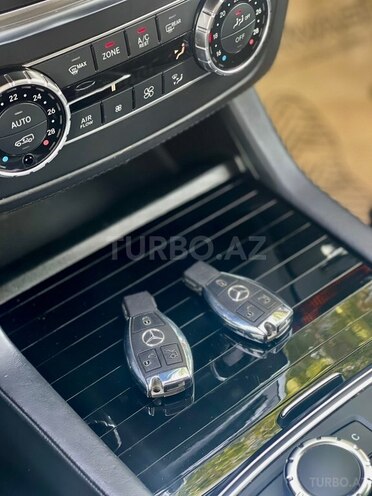 Mercedes GL 500 4MATIC 2015, 80,500 km - 4.7 l - Bakı