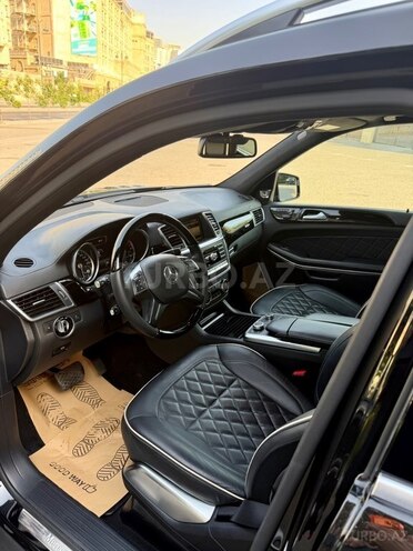 Mercedes GL 500 4MATIC 2015, 80,500 km - 4.7 l - Bakı