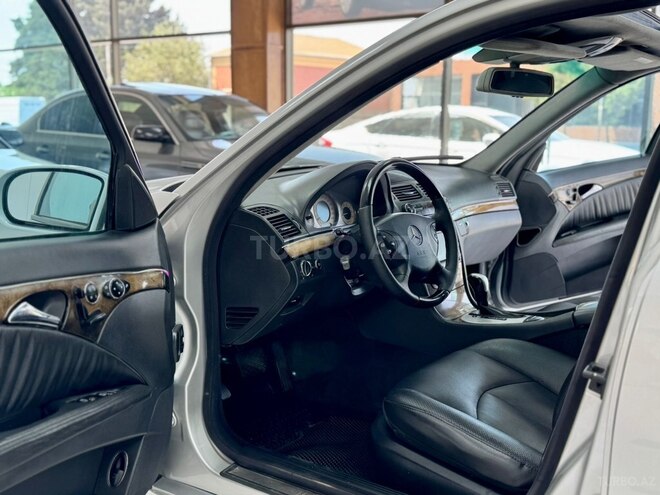 Mercedes E 320 2003, 257,000 km - 3.2 l - Bakı