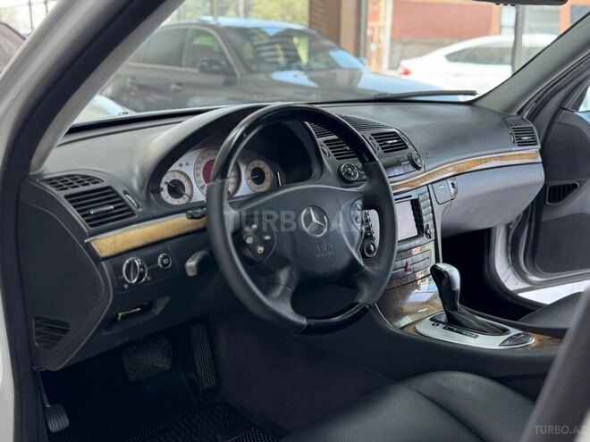 Mercedes E 320 2003, 257,000 km - 3.2 l - Bakı