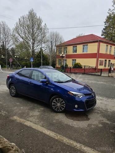 Toyota Corolla 2014, 140,000 km - 1.8 l - Qusar