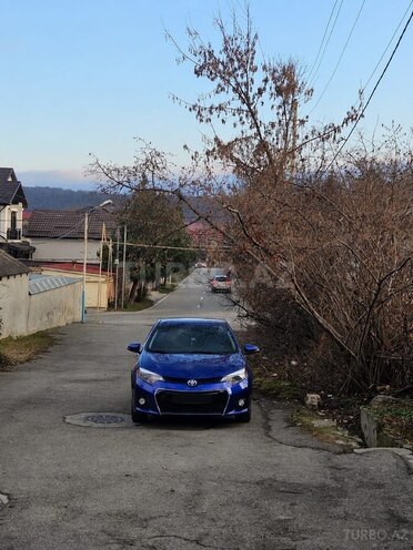 Toyota Corolla 2014, 140,000 km - 1.8 l - Qusar
