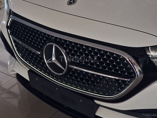 Mercedes E 220 d 2024, 2,700 km - 2.0 л - Bakı