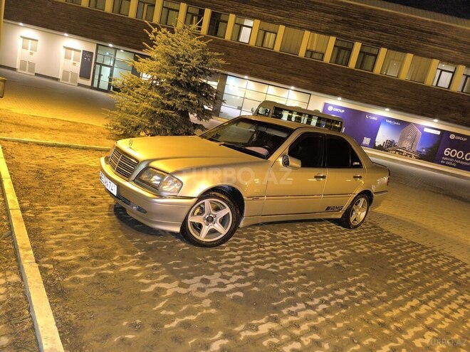 Mercedes C 240 1998, 360,000 km - 2.4 л - Qusar