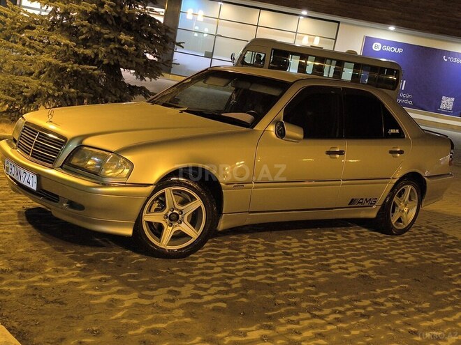 Mercedes C 240 1998, 360,000 km - 2.4 л - Qusar