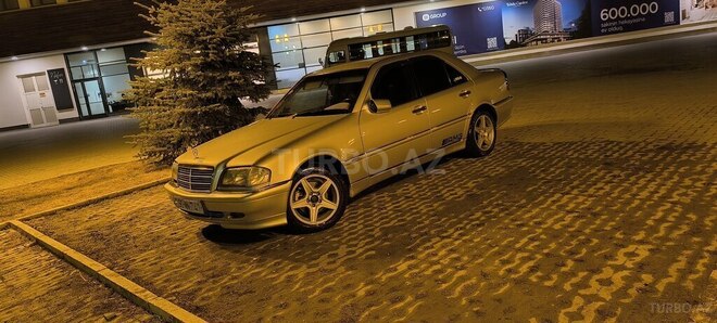 Mercedes C 240 1998, 360,000 km - 2.4 л - Qusar