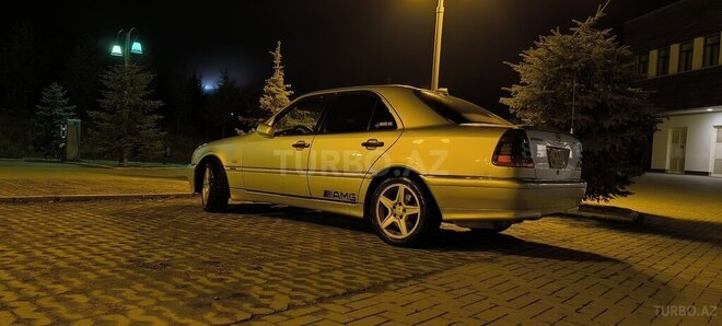 Mercedes C 240 1998, 360,000 km - 2.4 л - Qusar
