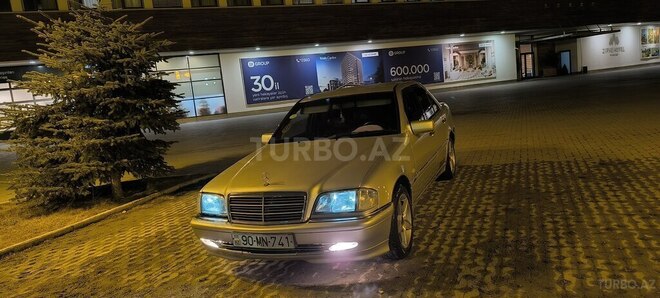Mercedes C 240 1998, 360,000 km - 2.4 л - Qusar
