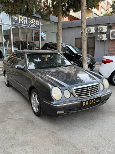 Mercedes E 240 2002, 307,000 km - 2.4 l - Sumqayıt