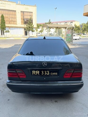Mercedes E 240 2002, 307,000 km - 2.4 l - Sumqayıt