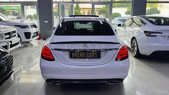 Mercedes C 220 d 2017, 100,972 km - 2.1 l - Bakı