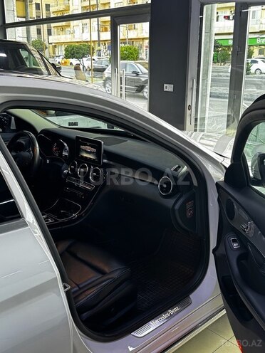 Mercedes C 220 d 2017, 100,972 km - 2.1 l - Bakı