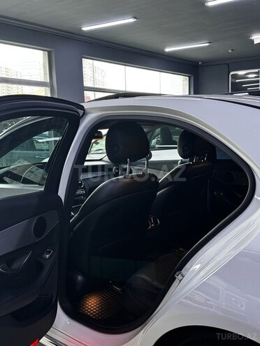 Mercedes C 220 d 2017, 100,972 km - 2.1 l - Bakı